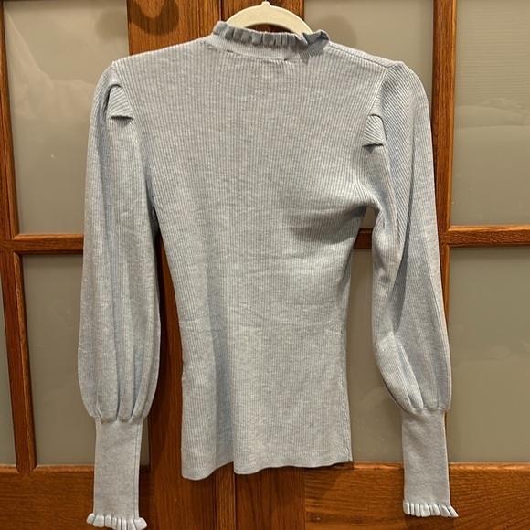 Brand new beautiful light blue sweater by White House black market - Picture 4 of 8